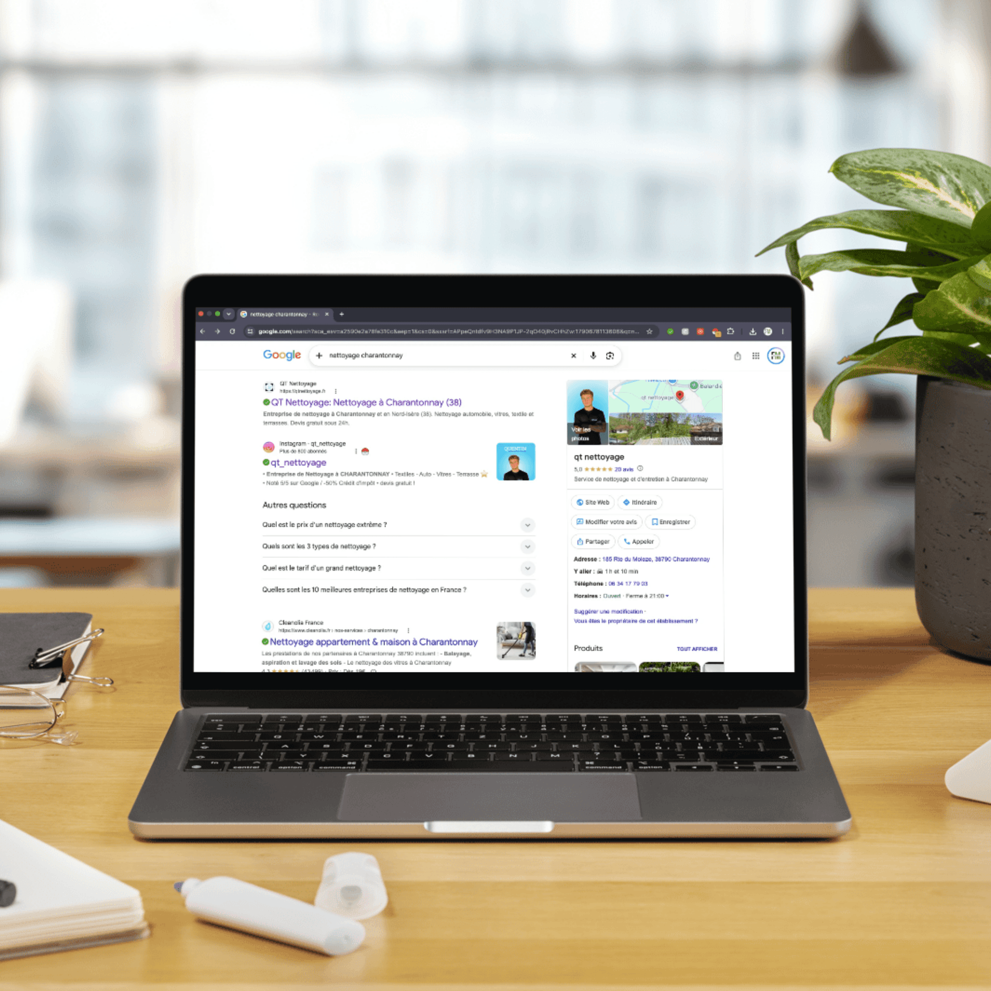 Exemple de référencement local sur Google et optimisation de fiche d'établissement sur ordinateur portable